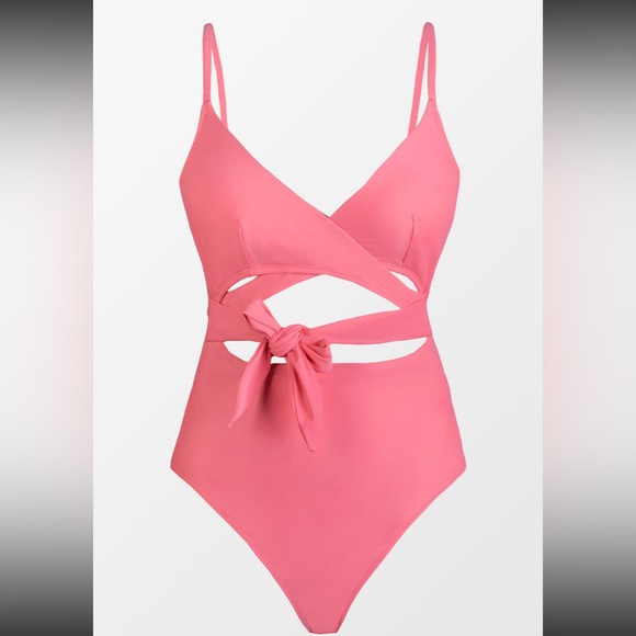 Gorgeous One Piece - Picture 4 of 10